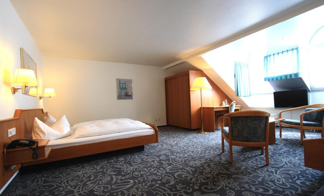 阿尔法高级酒店 卡尔斯鲁厄 客房 照片